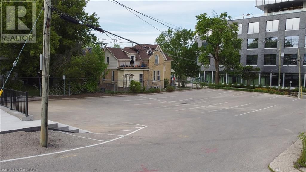 19 MOORE AVENUE Image 3