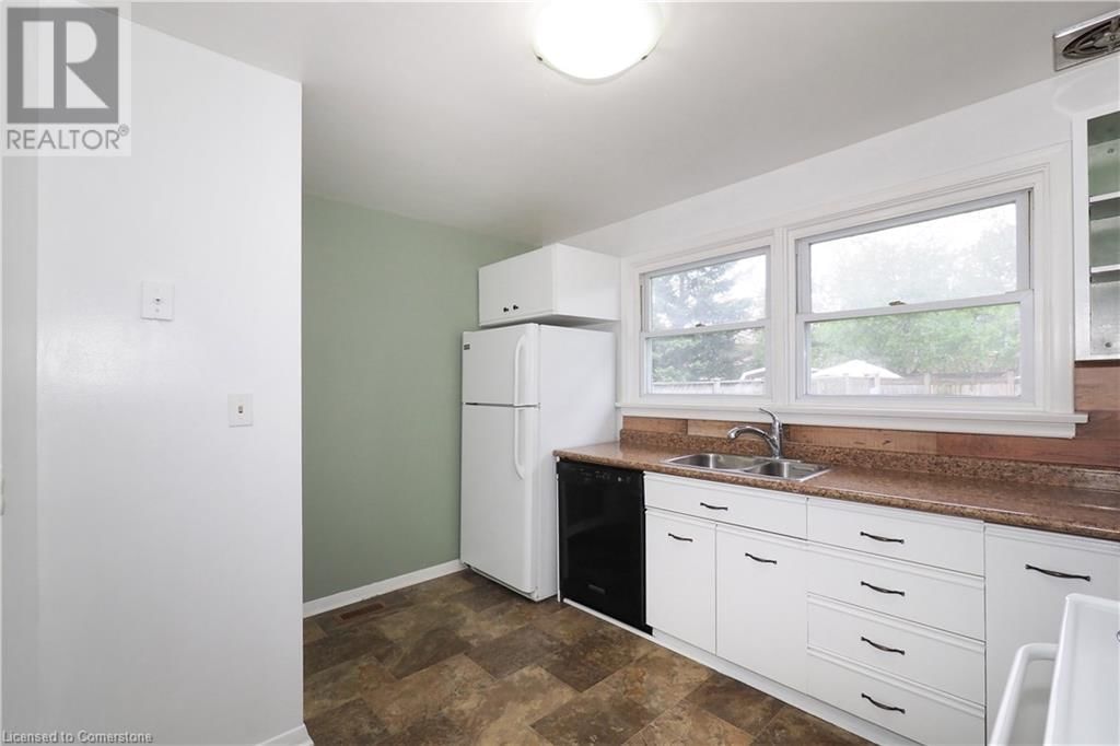 55 HOFFMAN STREET Image 10