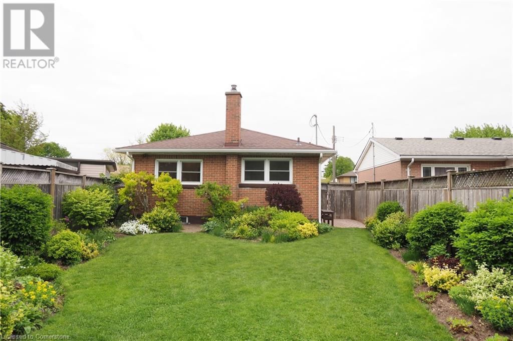 55 HOFFMAN STREET Image 30
