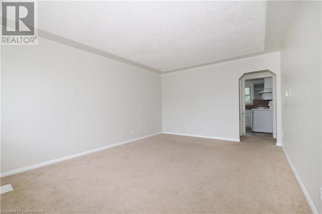 55 HOFFMAN STREET Image 6