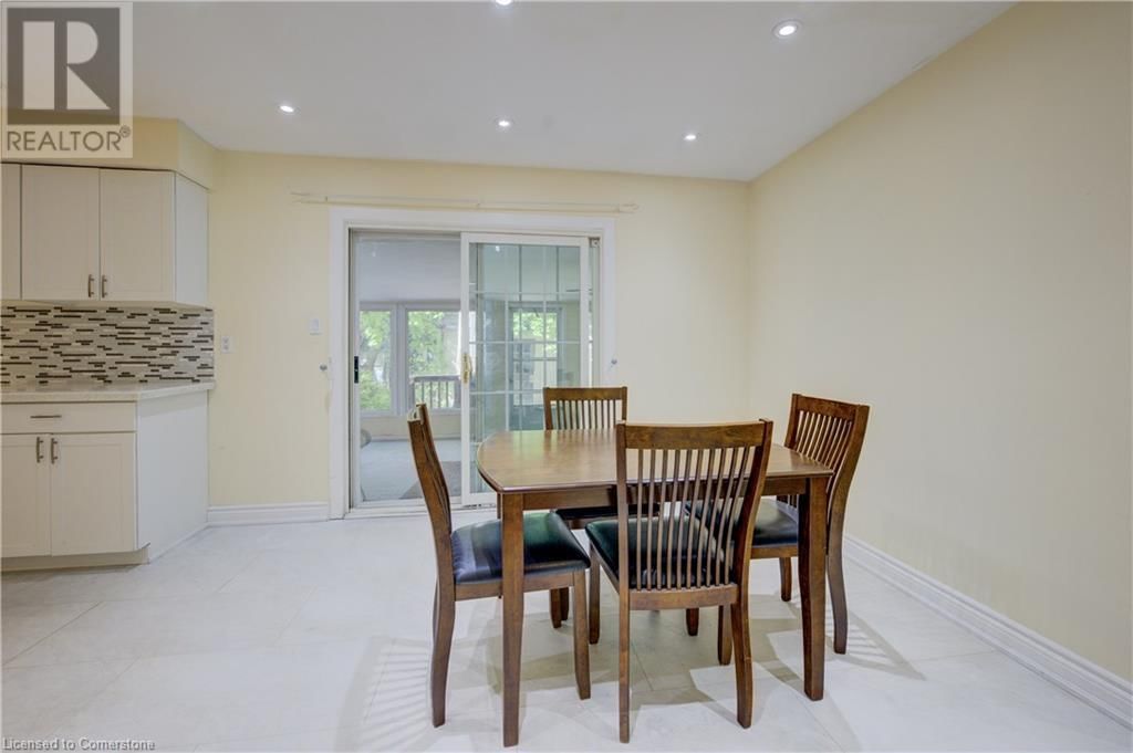 2073 TENOGA DRIVE Image 6