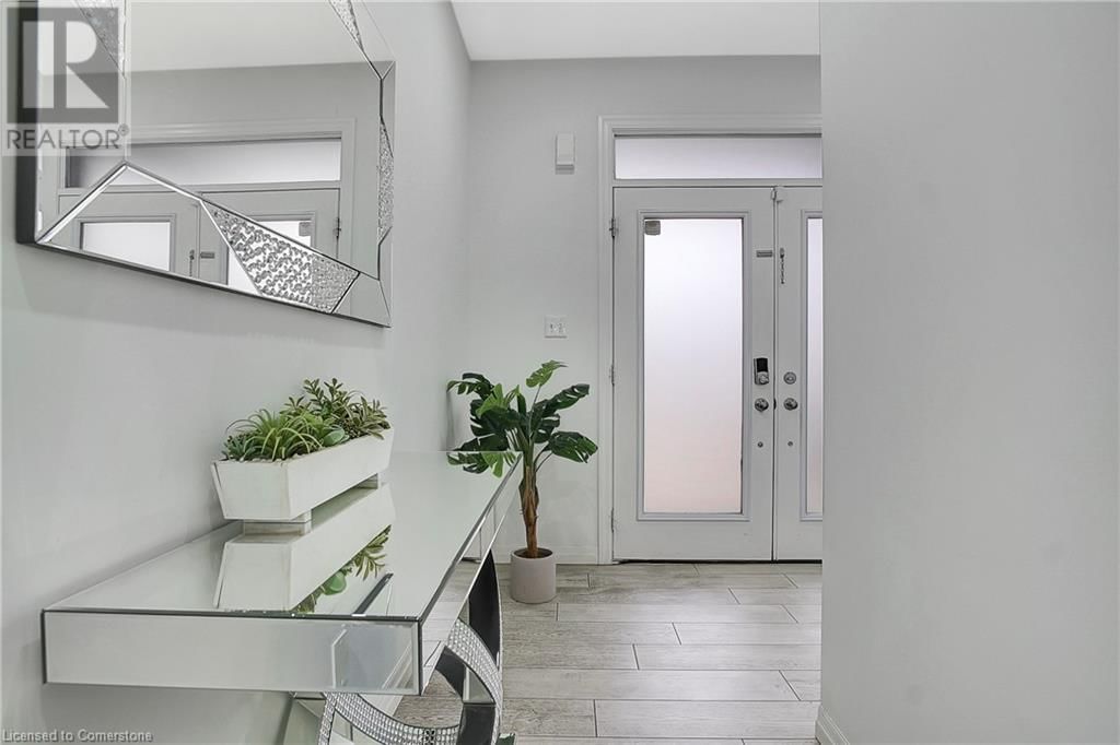 409 FREURE DRIVE Image 4