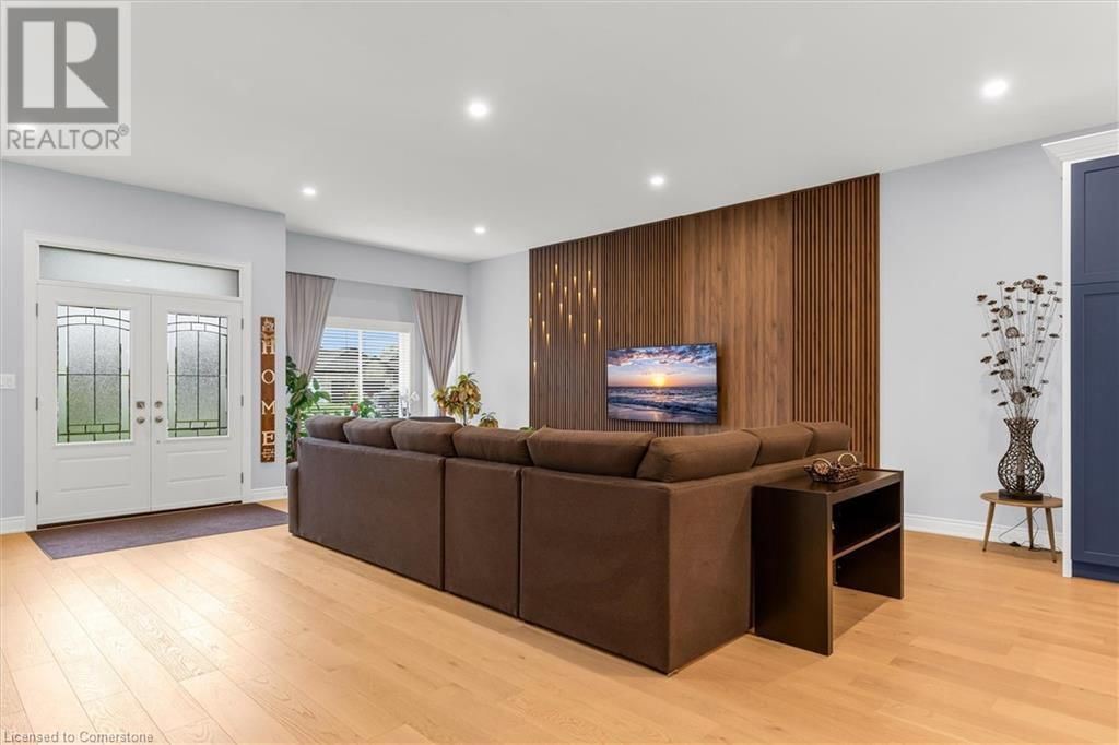 156 HETRAM COURT COURT Image 8