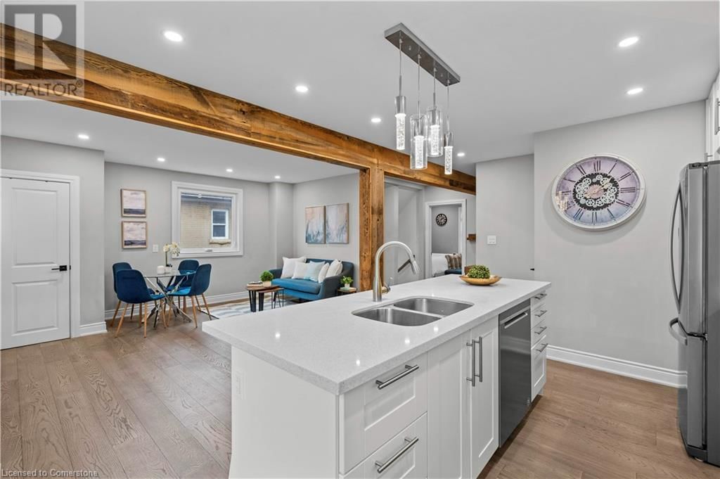 342 EAST 15TH STREET Image 12
