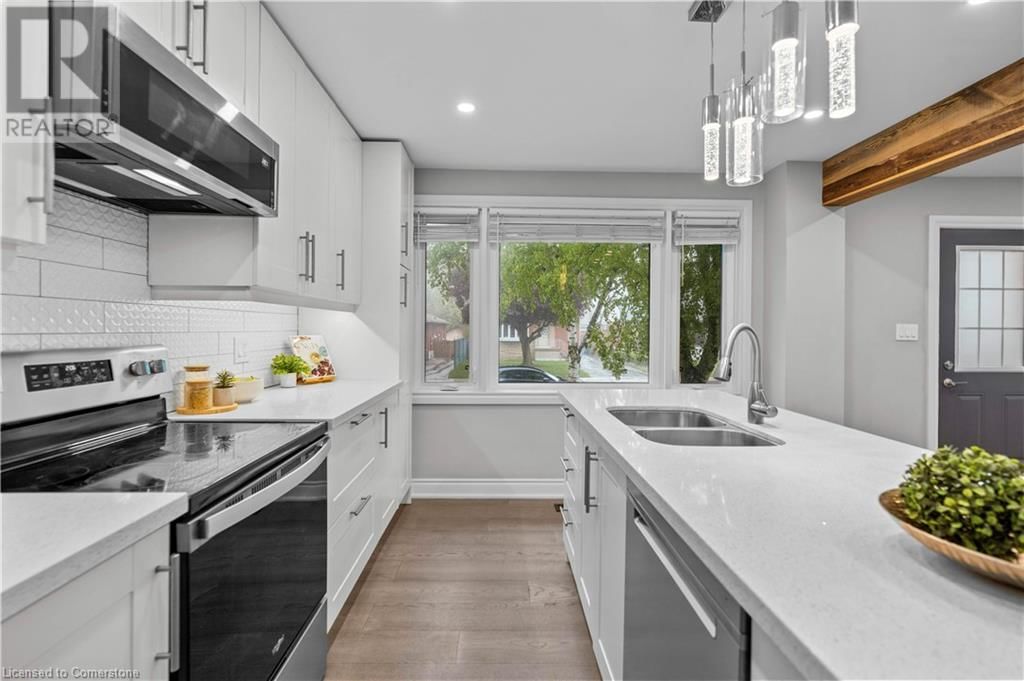 342 EAST 15TH STREET Image 13