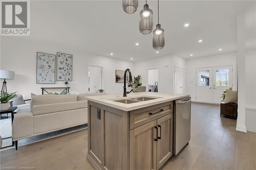 786 SOUTH COAST DRIVE Image 10