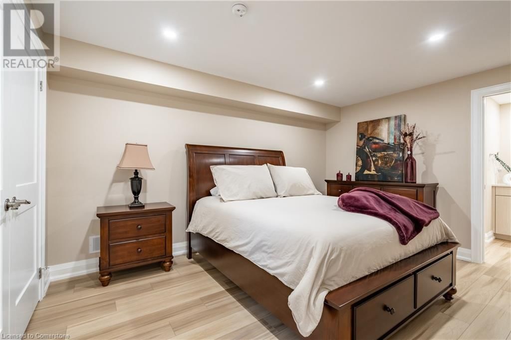 8881 JOSEPH COURT Image 32