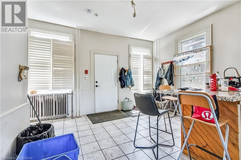 393 KING STREET WEST Image 34