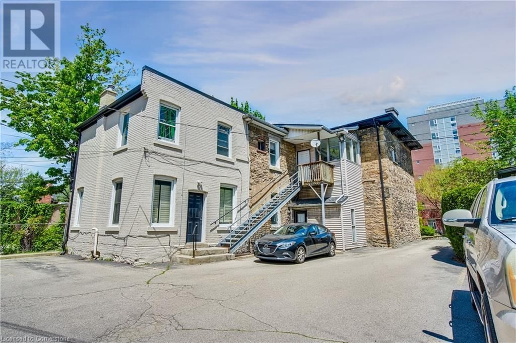 393 KING STREET WEST Image 36
