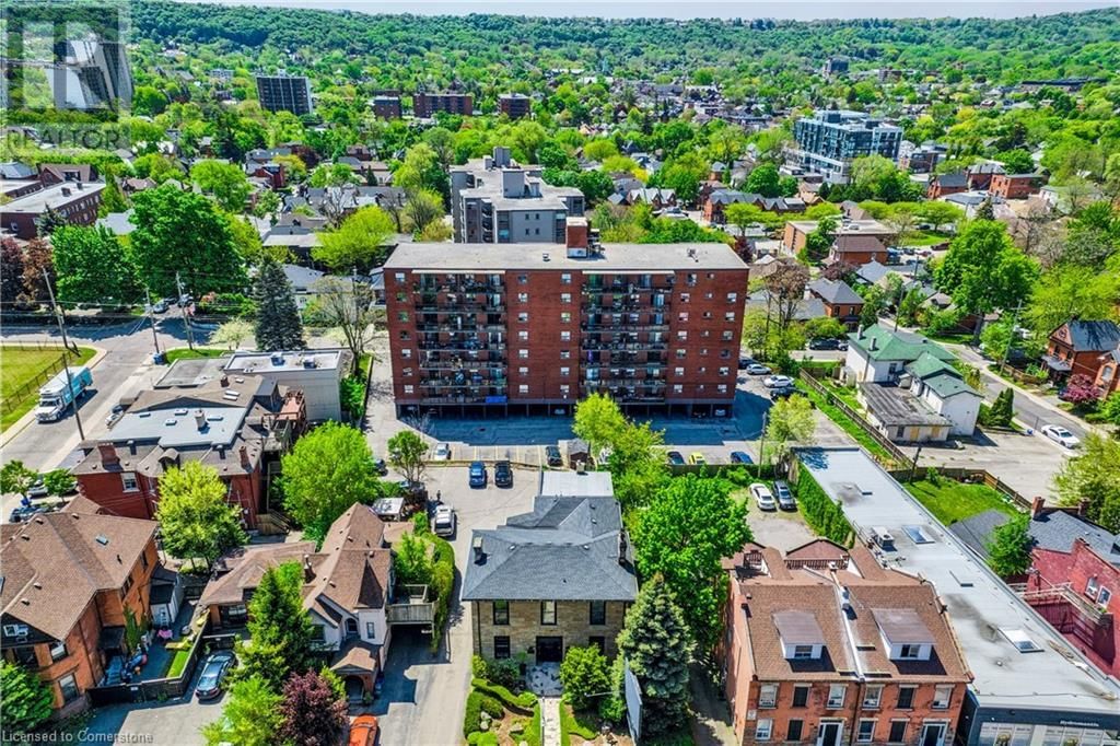 393 KING STREET WEST Image 39