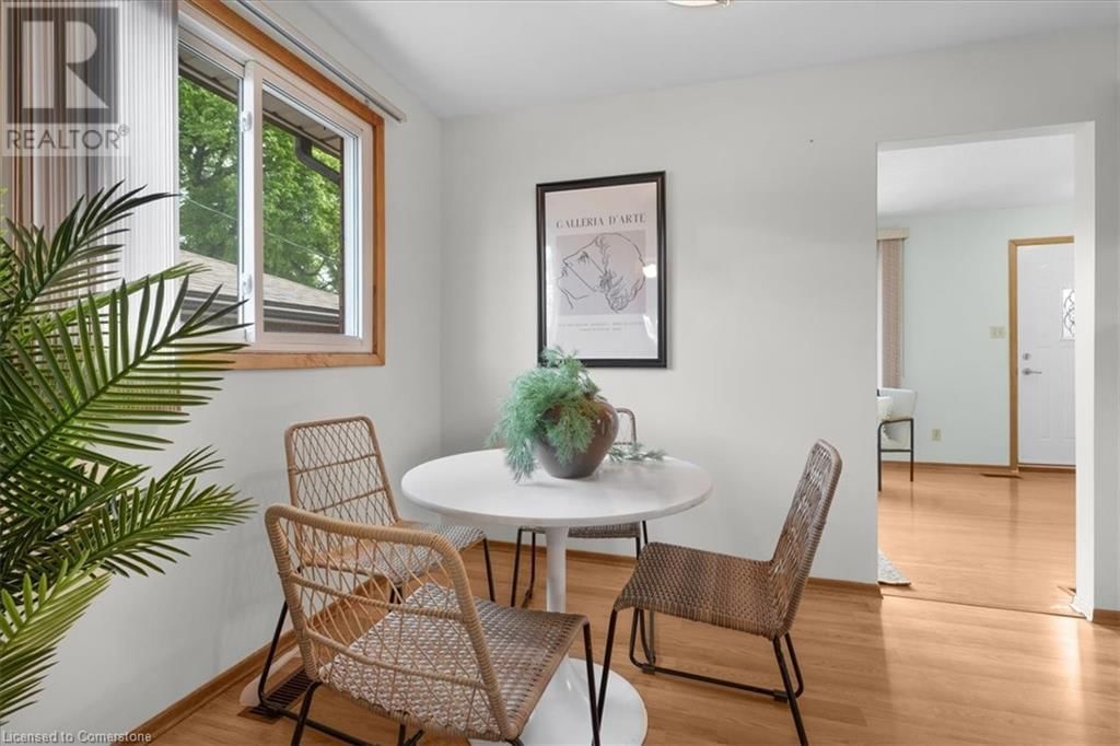 133 PICTON STREET EAST Image 14