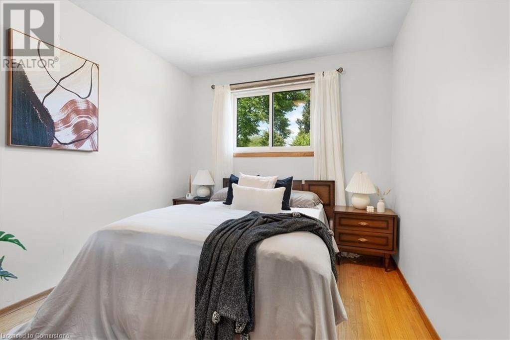 133 PICTON STREET EAST Image 18