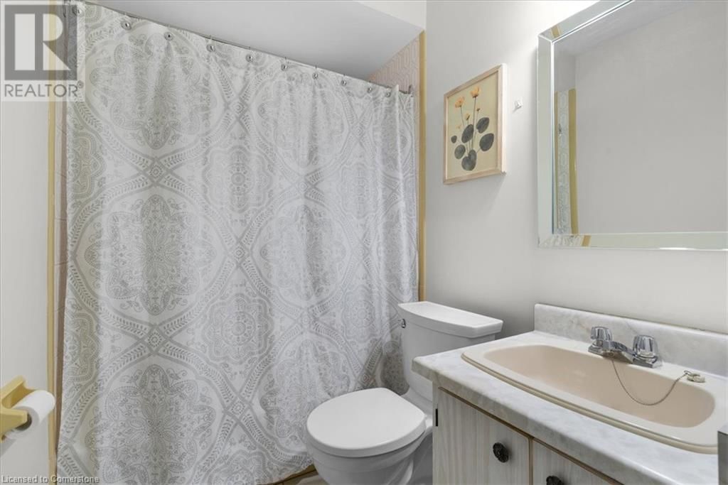 133 PICTON STREET EAST Image 23