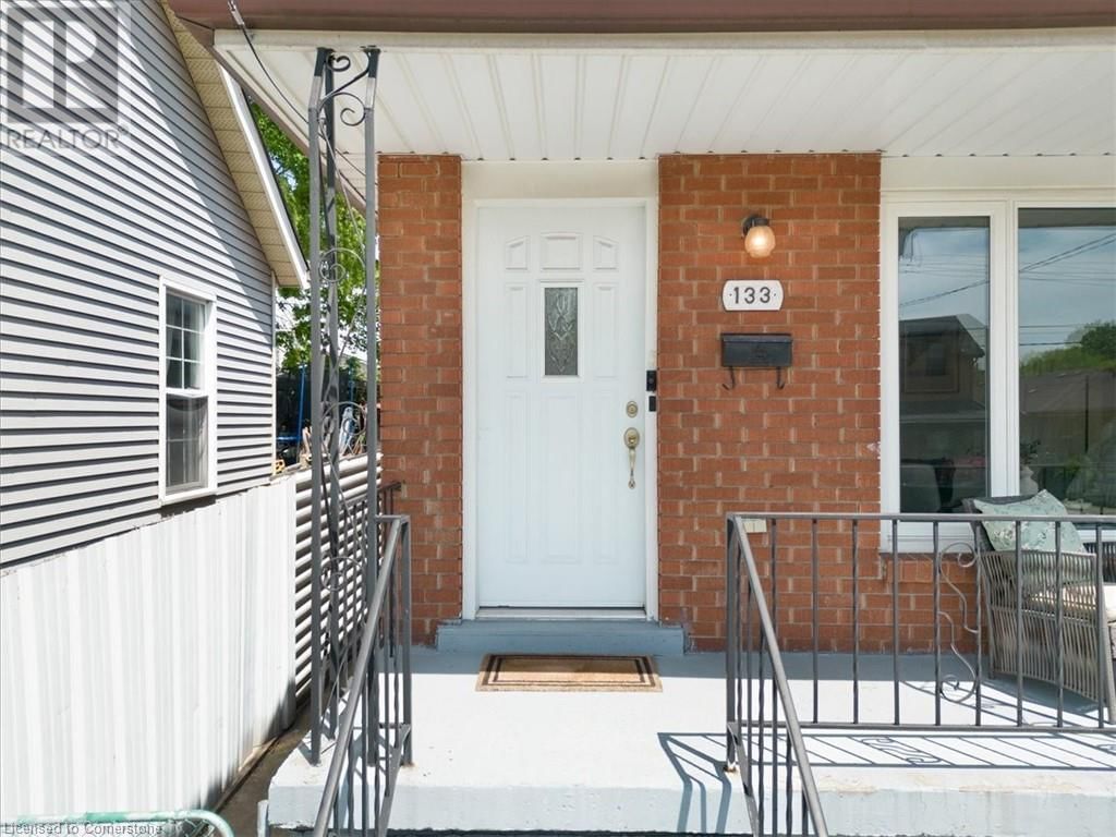 133 PICTON STREET EAST Image 3