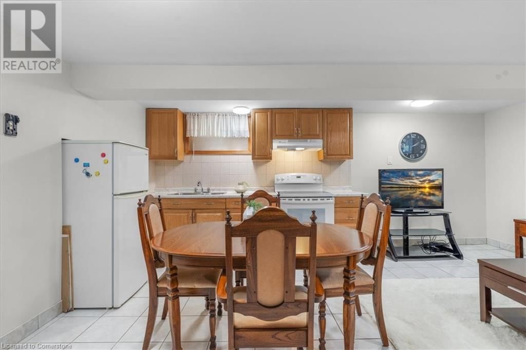 133 PICTON STREET EAST Image 33