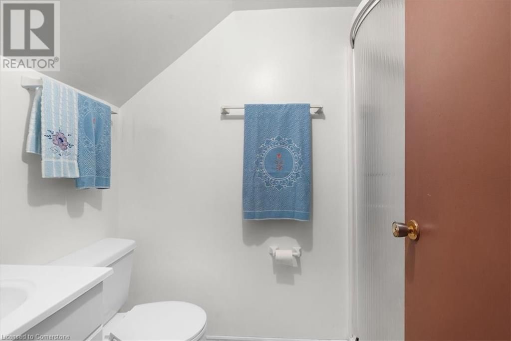 133 PICTON STREET EAST Image 35