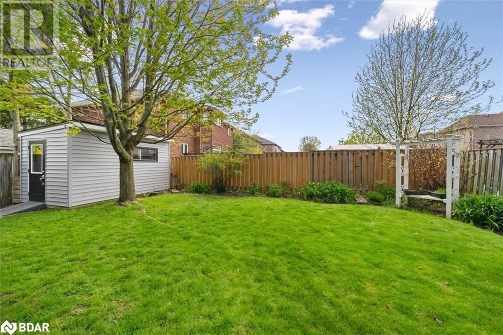 102 HERREMA BOULEVARD Image 44