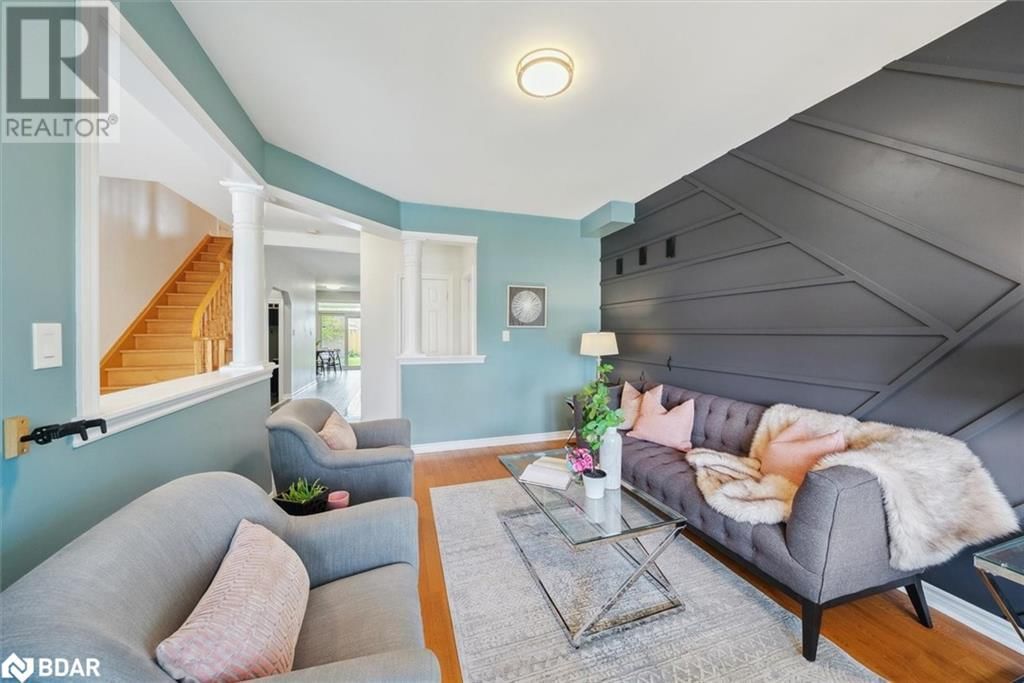102 HERREMA BOULEVARD Image 6