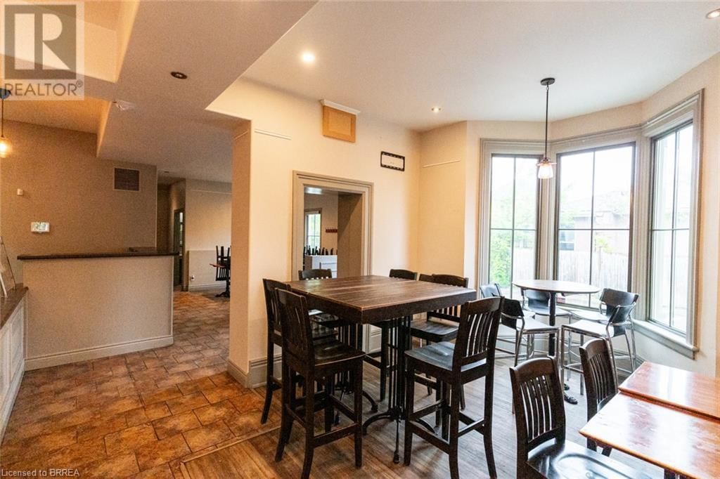 199 BRANT AVENUE Image 39