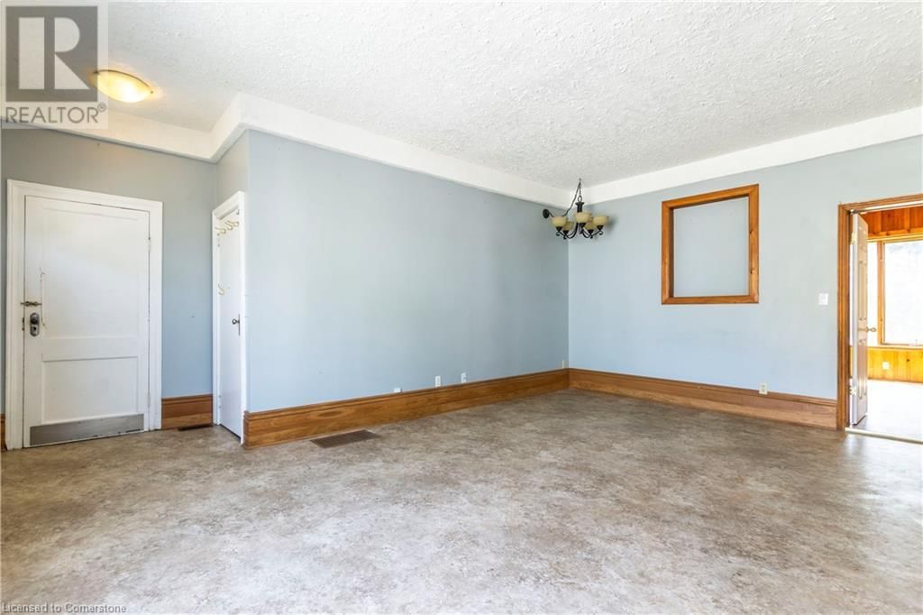3696 NAFZIGER ROAD Image 6