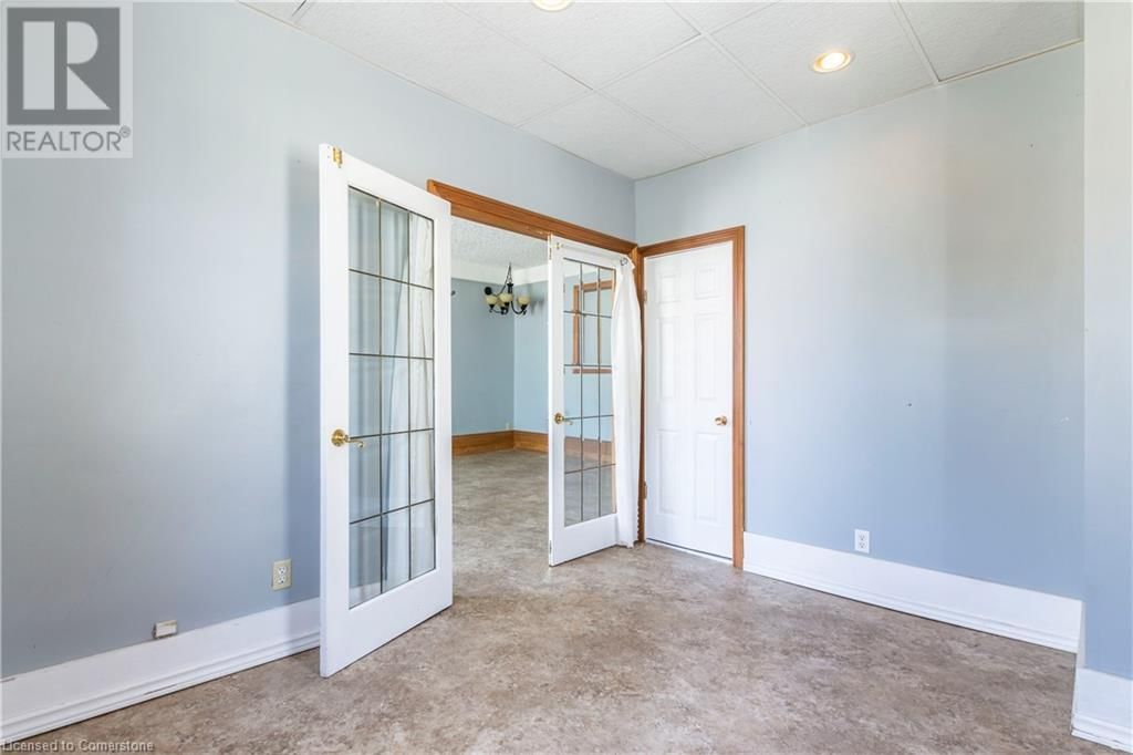 3696 NAFZIGER ROAD Image 9