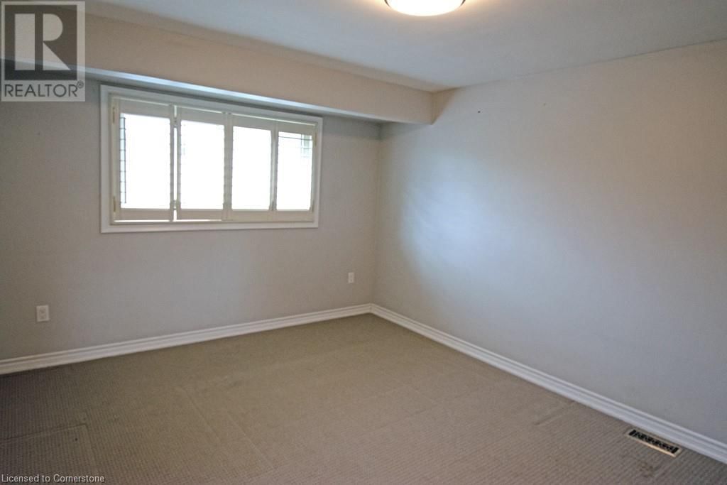5 - 11 COLMAR PLACE Image 13