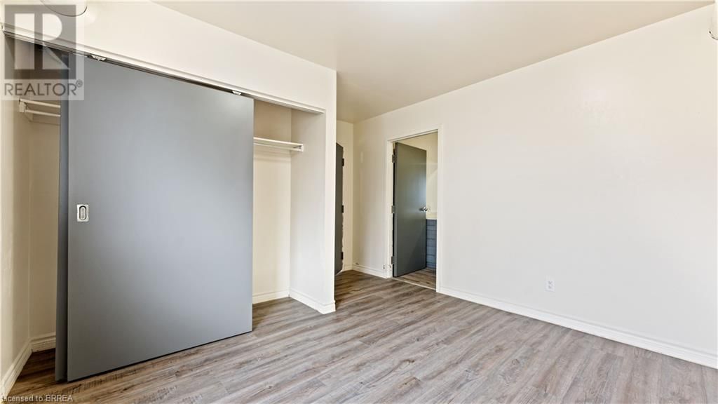 2 - 163 MARKET DRIVE Image 10