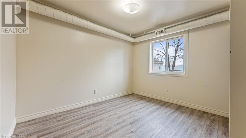 2 - 163 MARKET DRIVE Image 9
