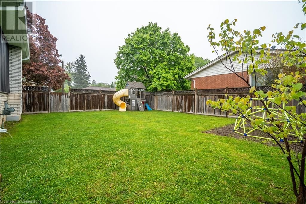 2 LYNFORD AVENUE Image 40