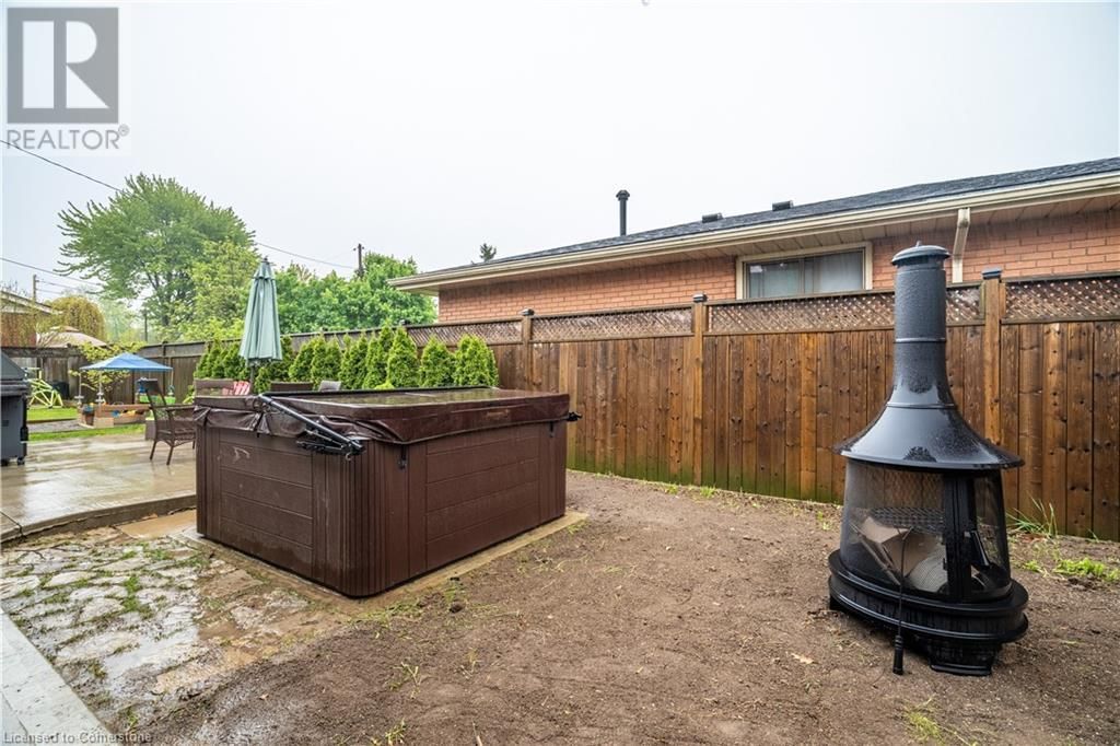 2 LYNFORD AVENUE Image 45