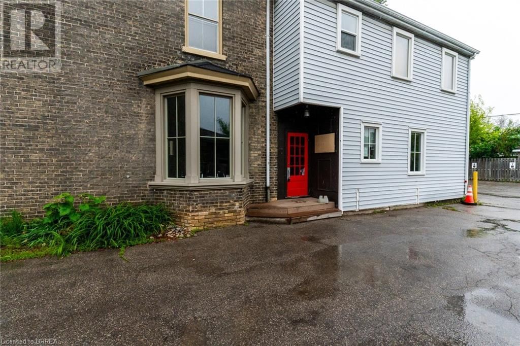 199 BRANT AVENUE Image 13