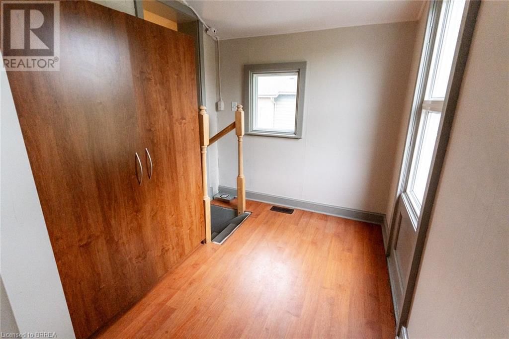 199 BRANT AVENUE Image 35