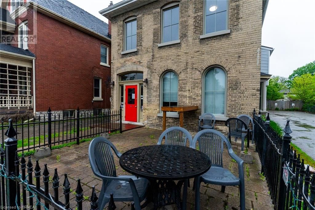 199 BRANT AVENUE Image 4