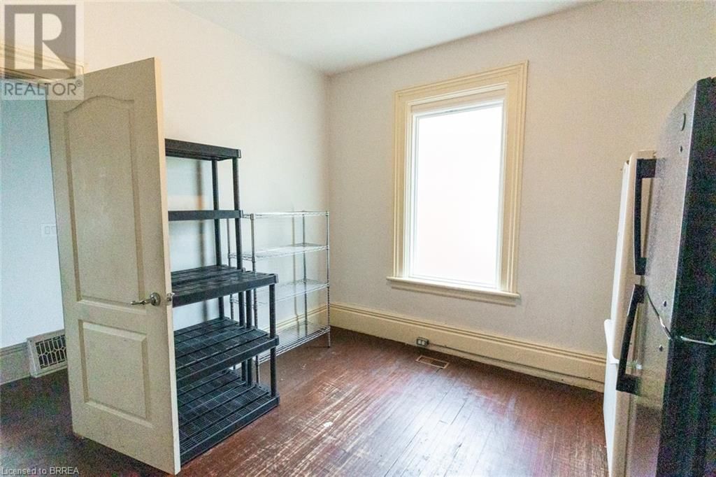 199 BRANT AVENUE Image 40