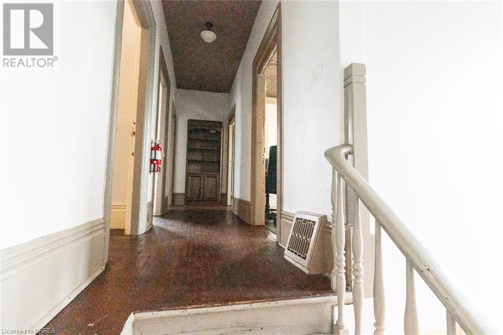 199 BRANT AVENUE Image 41