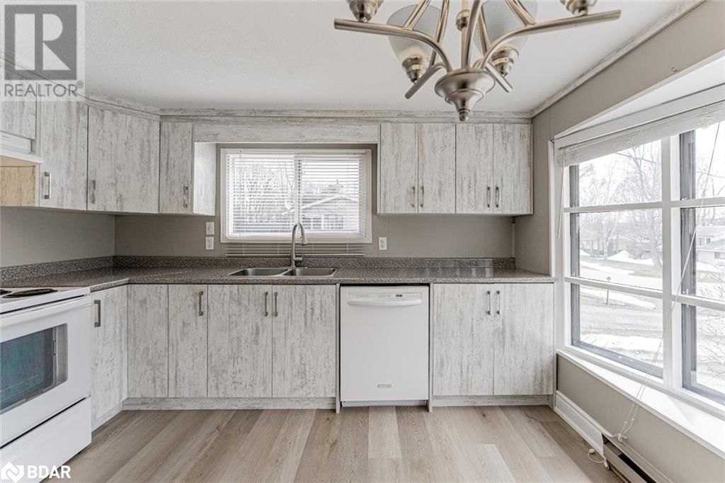 20 SARNA DRIVE Image 5