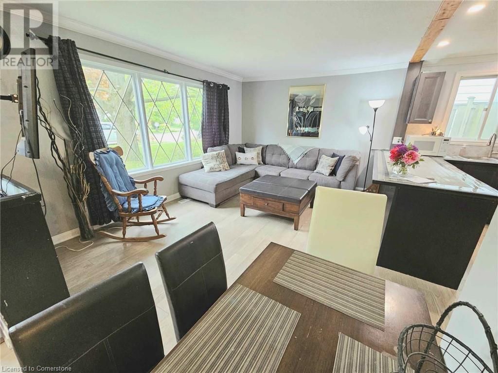 559 SPRUCEHILL AVENUE Image 4