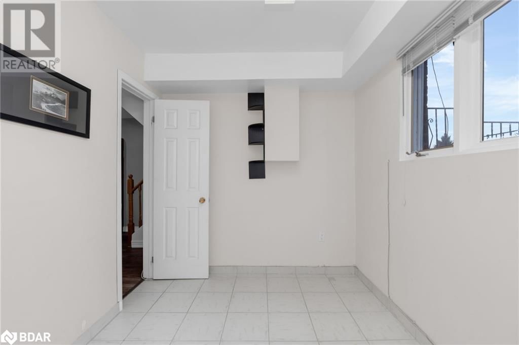 69 MCCONKEY PLACE Image 18