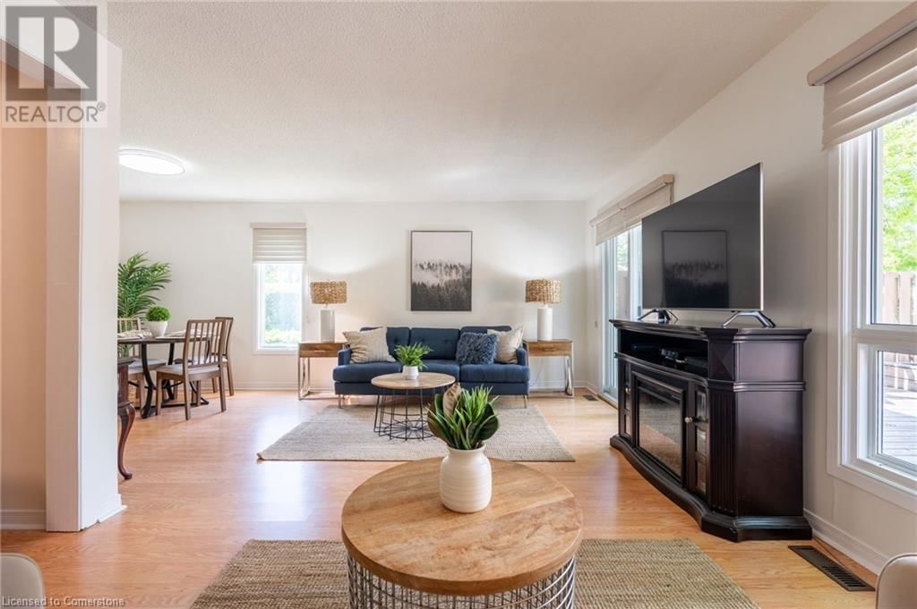 122 - 2301 CAVENDISH DRIVE Image 20
