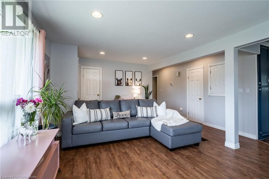 112 ANDERSON AVENUE Image 13