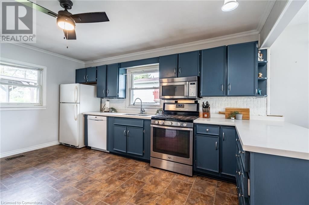 112 ANDERSON AVENUE Image 14
