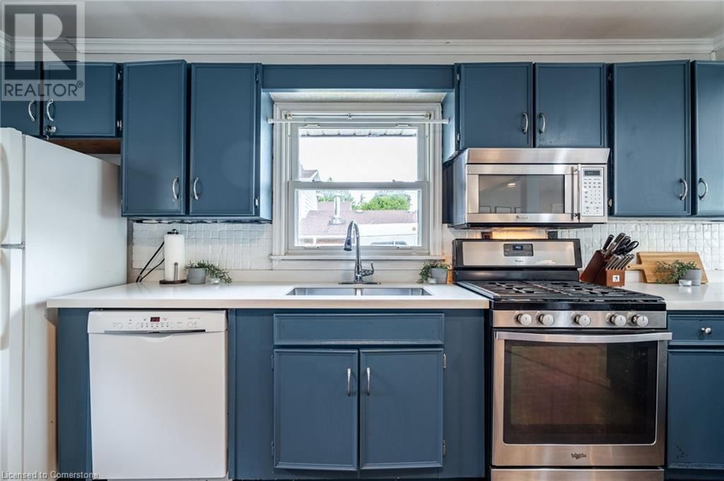 112 ANDERSON AVENUE Image 15
