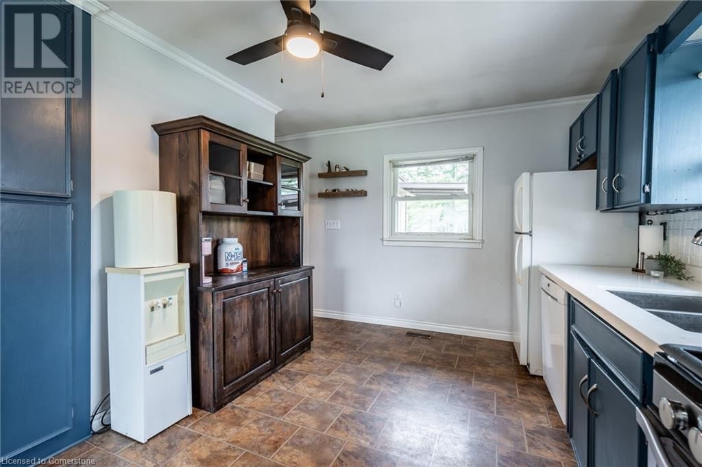 112 ANDERSON AVENUE Image 18