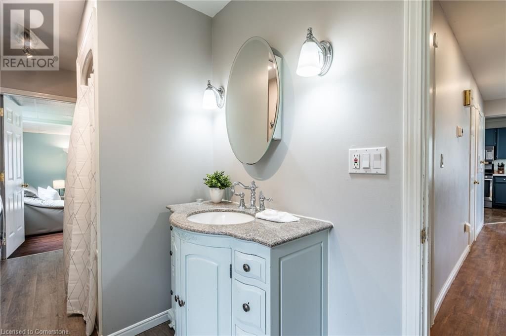 112 ANDERSON AVENUE Image 25