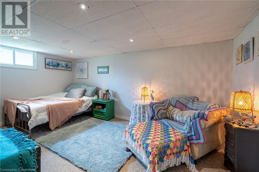 112 ANDERSON AVENUE Image 36