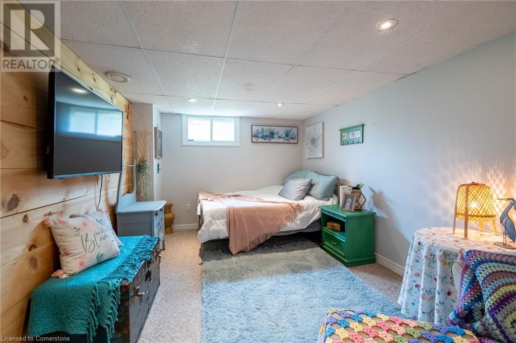 112 ANDERSON AVENUE Image 37