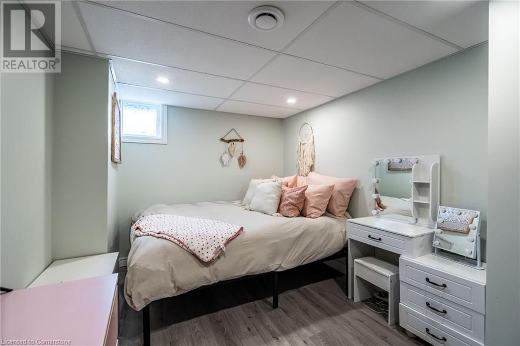 112 ANDERSON AVENUE Image 39