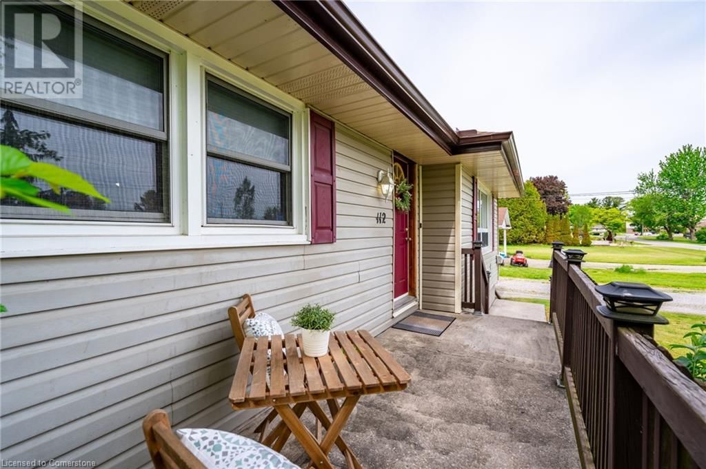 112 ANDERSON AVENUE Image 4