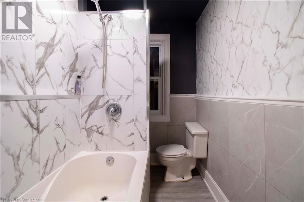 417 KING STREET WEST Image 13
