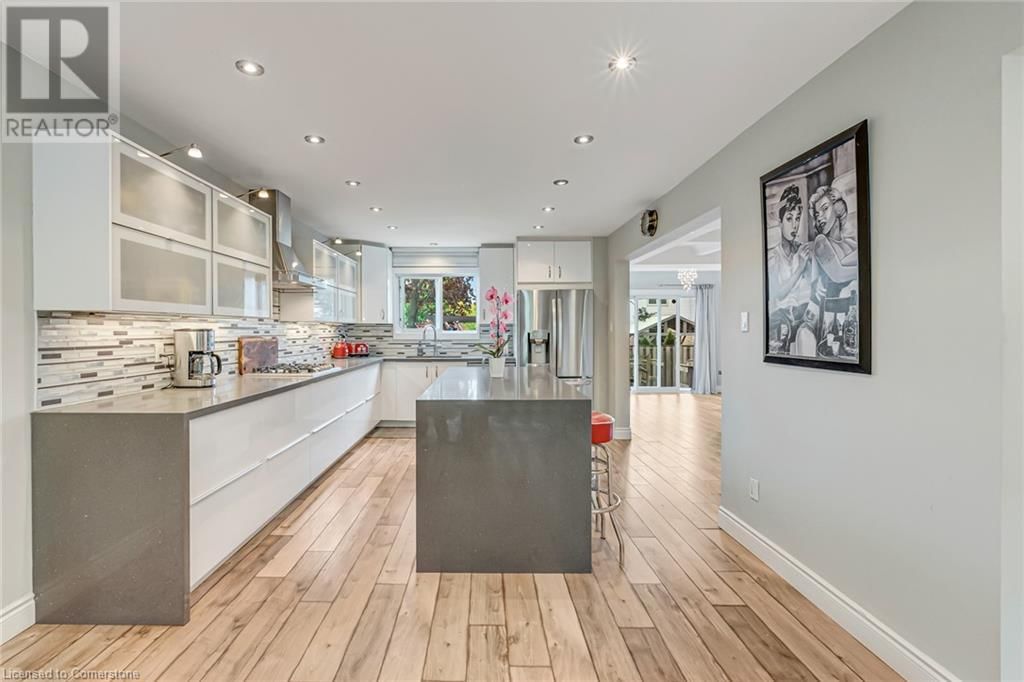 2218 VISTA DRIVE Image 16